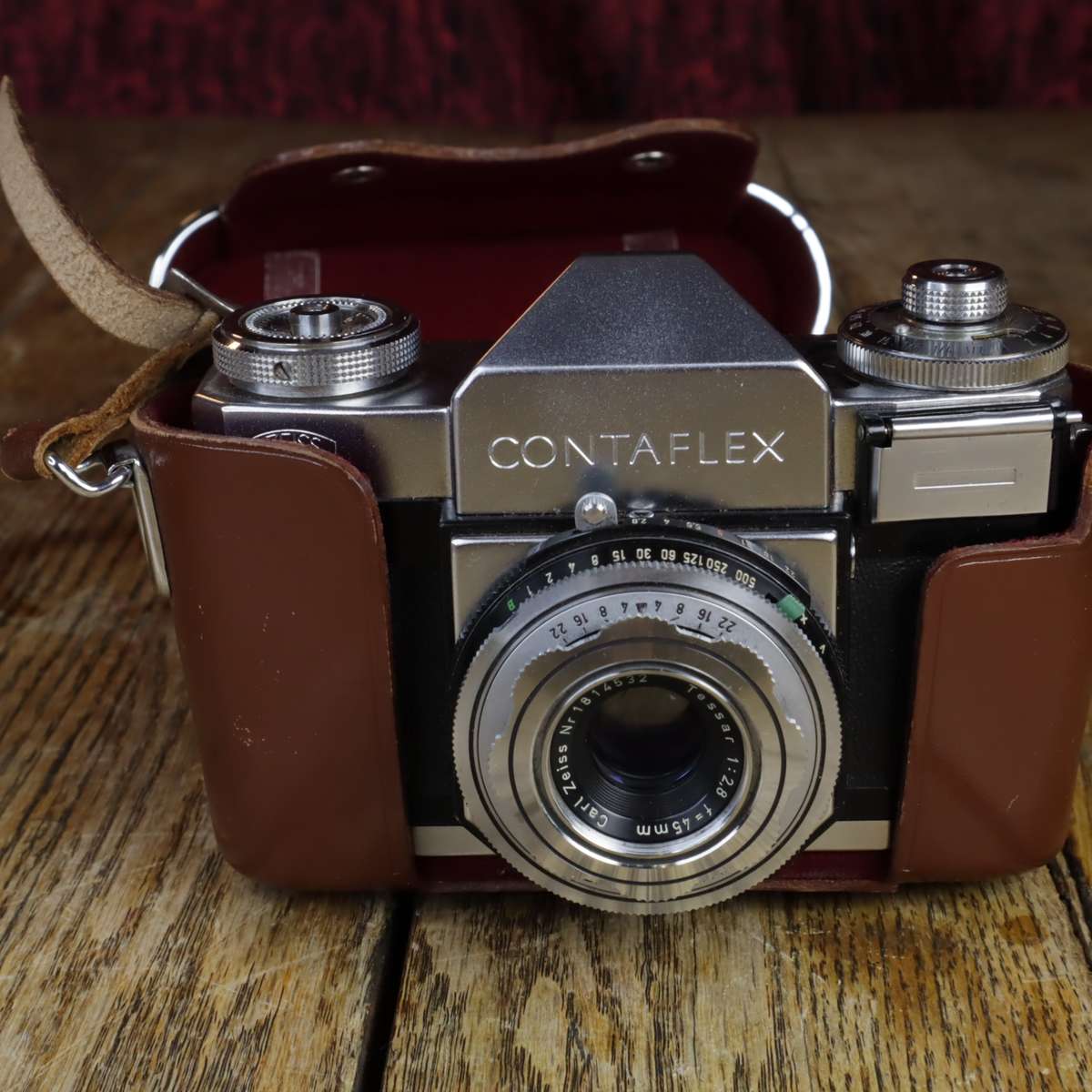 Zeiss Ikon ContaFlex | Carl Zeiss Tessar 45mm f2.8 Lens
