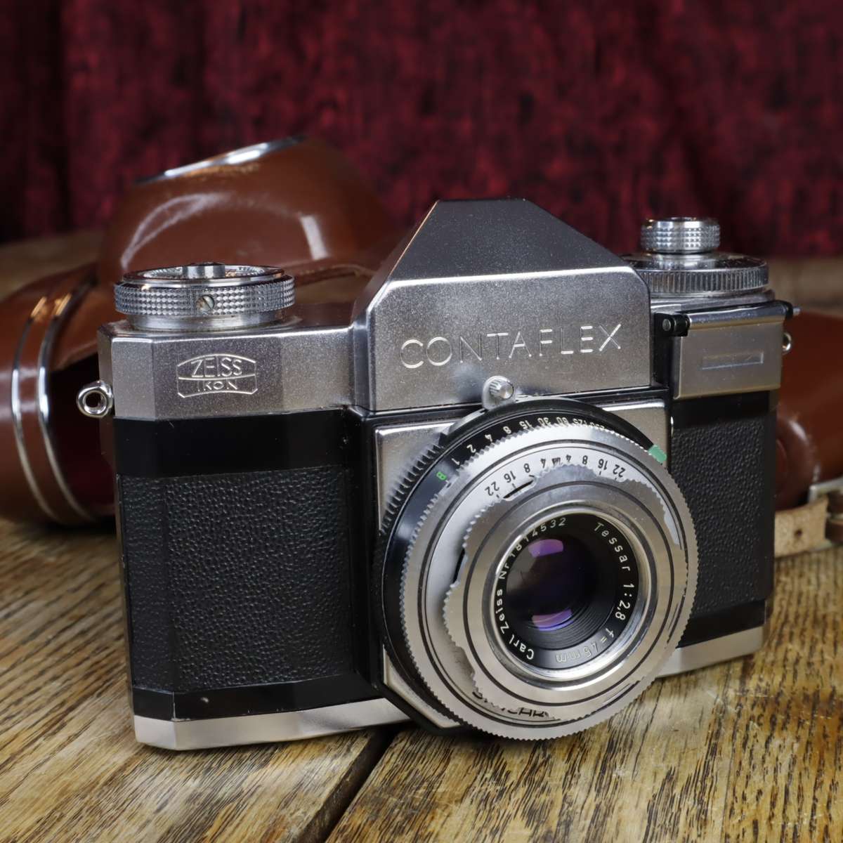 Zeiss Ikon ContaFlex | Carl Zeiss Tessar 45mm f2.8 Lens