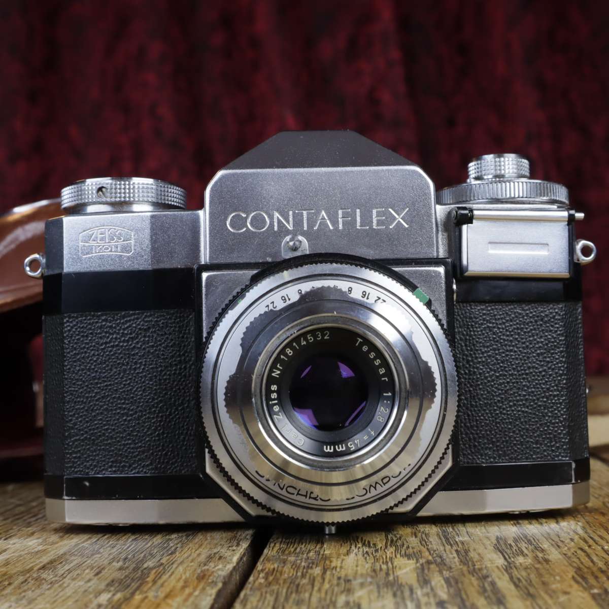 Zeiss Ikon ContaFlex | Carl Zeiss Tessar 45mm f2.8 Lens