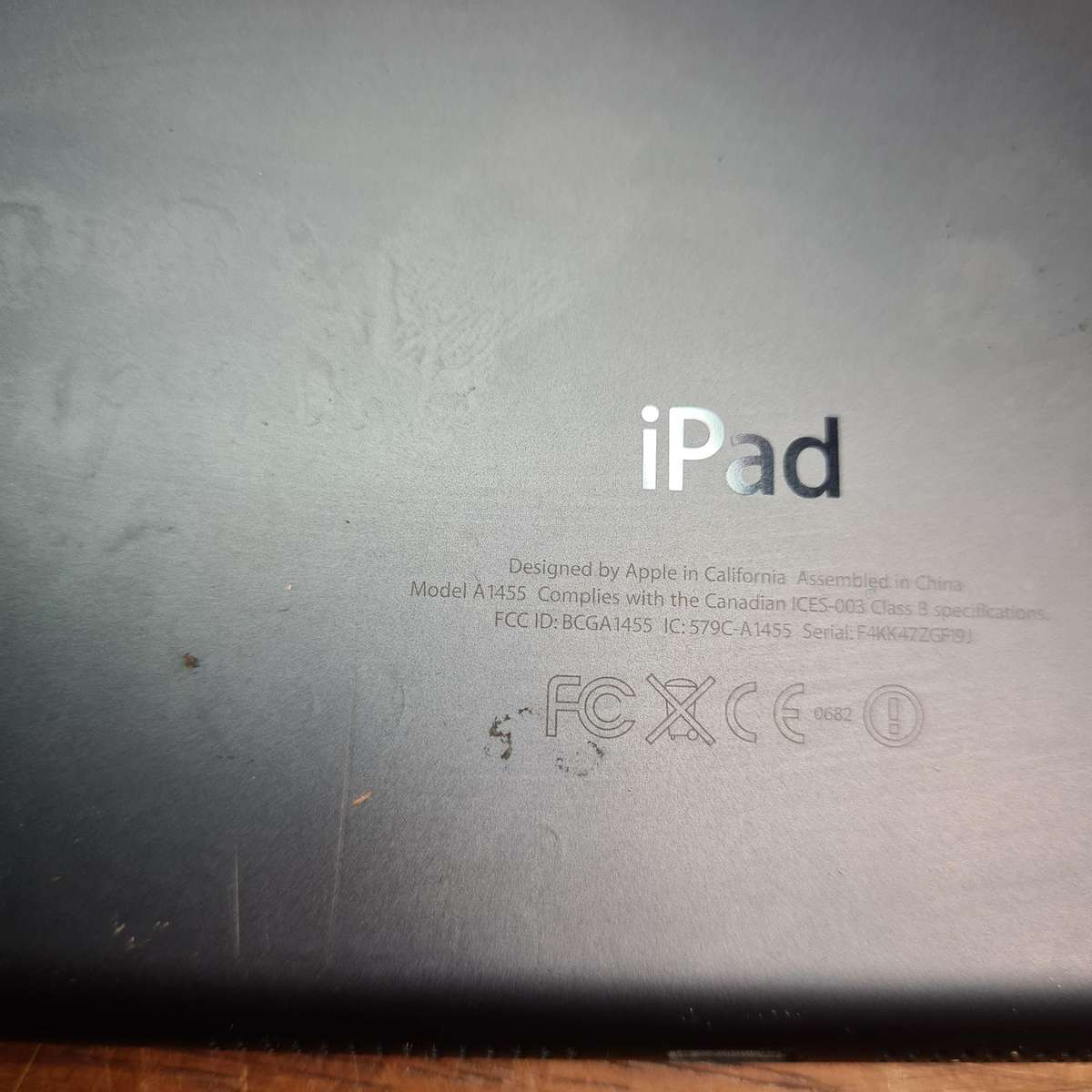 Apple iPad Mini A1455 Cellular Wi-Fi Tablet