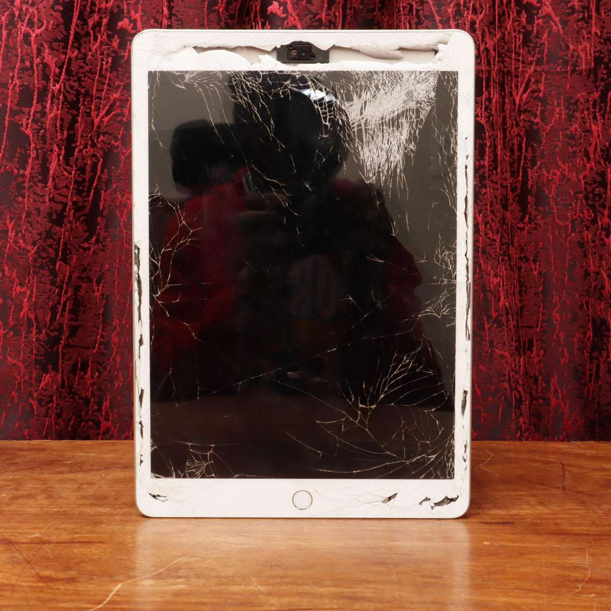 Apple 2019 iPad A2197 Tablet - 7th Gen 10.2"