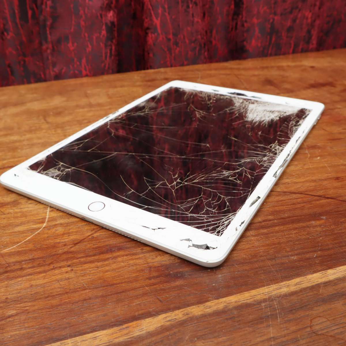 Apple 2019 iPad A2197 Tablet - 7th Gen 10.2"