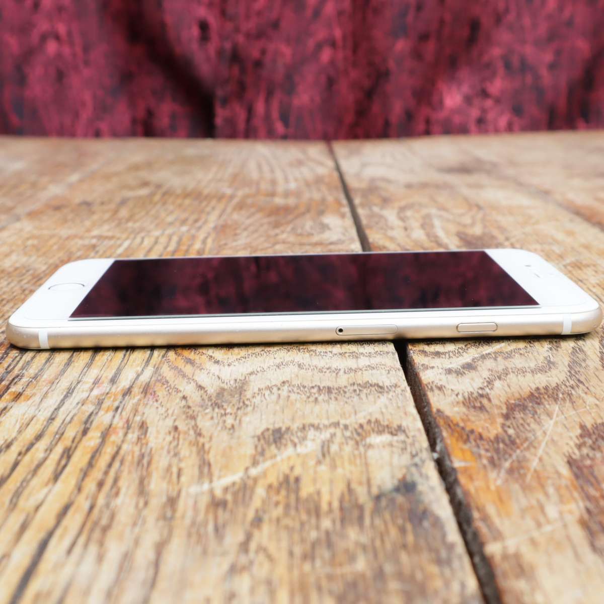 Apple iPhone 6 Plus Smart Phone - A1522