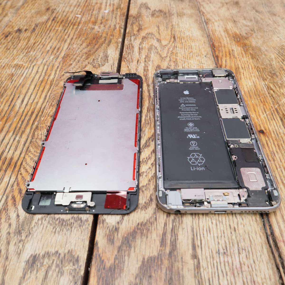 Apple iPhone 6s Plus Smart Phone - A1687