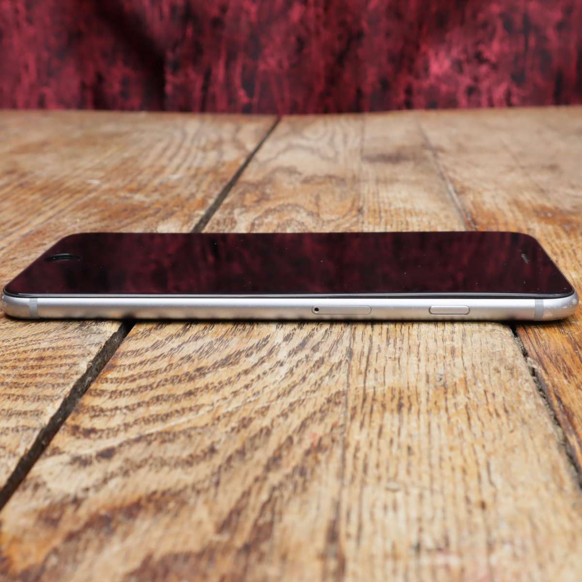 Apple iPhone 6s Plus Smart Phone - A1687