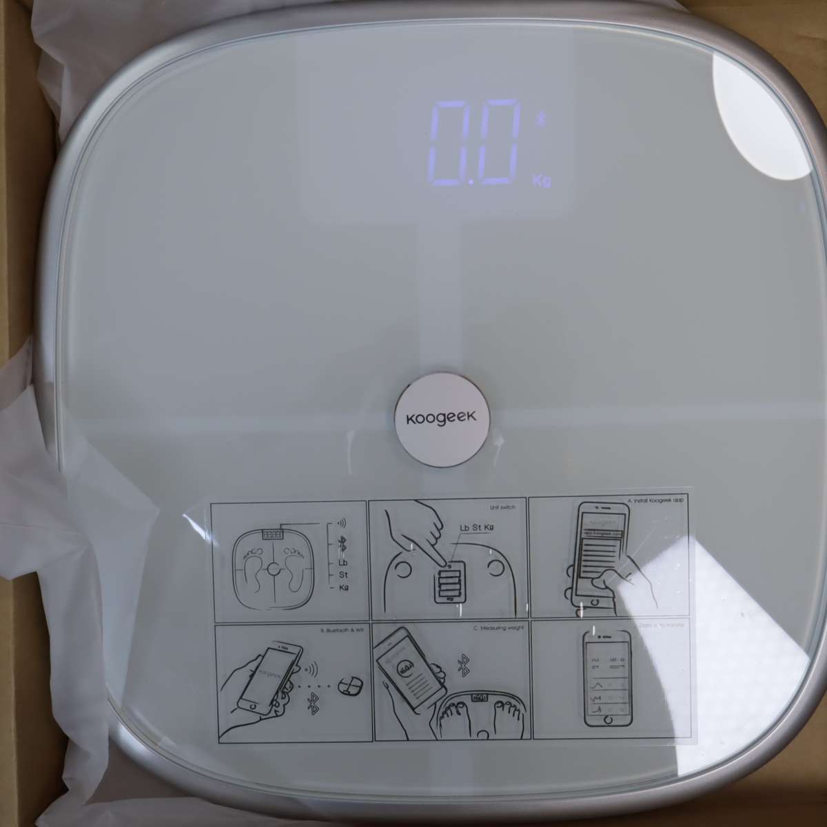 Koogeek Smart Blood Pressure Monitor (BP2) and Smart Weight BMI Scale (SG1) Wi-Fi Bluetooth