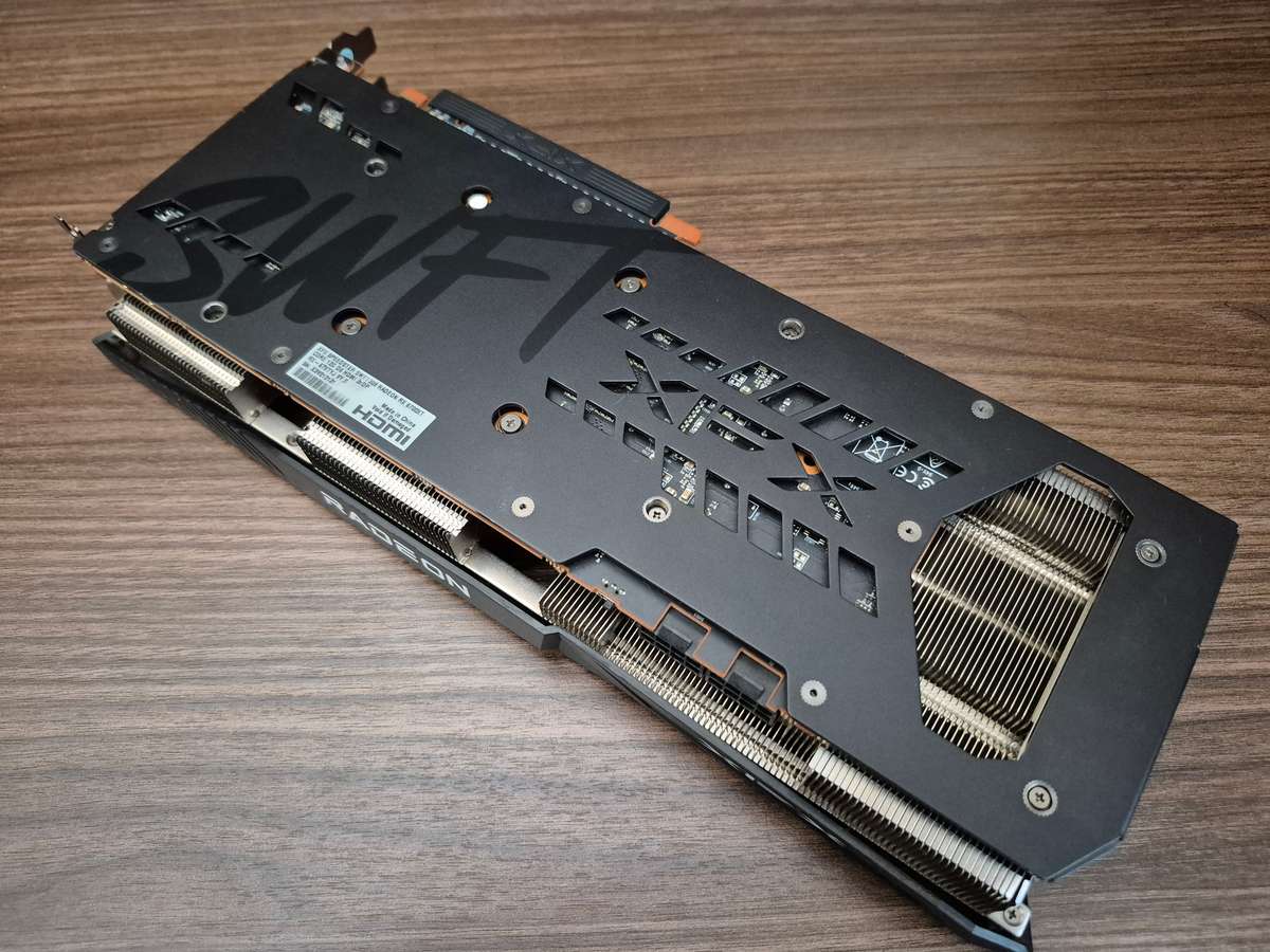 XFX RX 6700XT 12gb ( LIKE NEW )