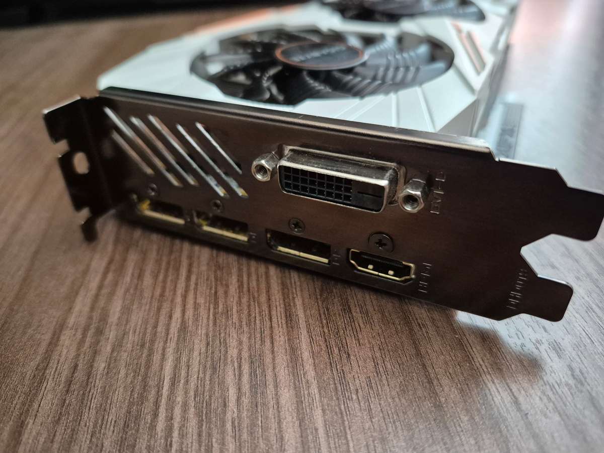 GIGABYTE GAMING GTX 1080 TI