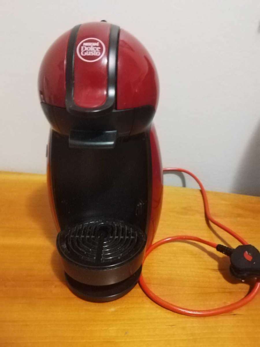 Nescafe dolce gusto capatchino  machine
