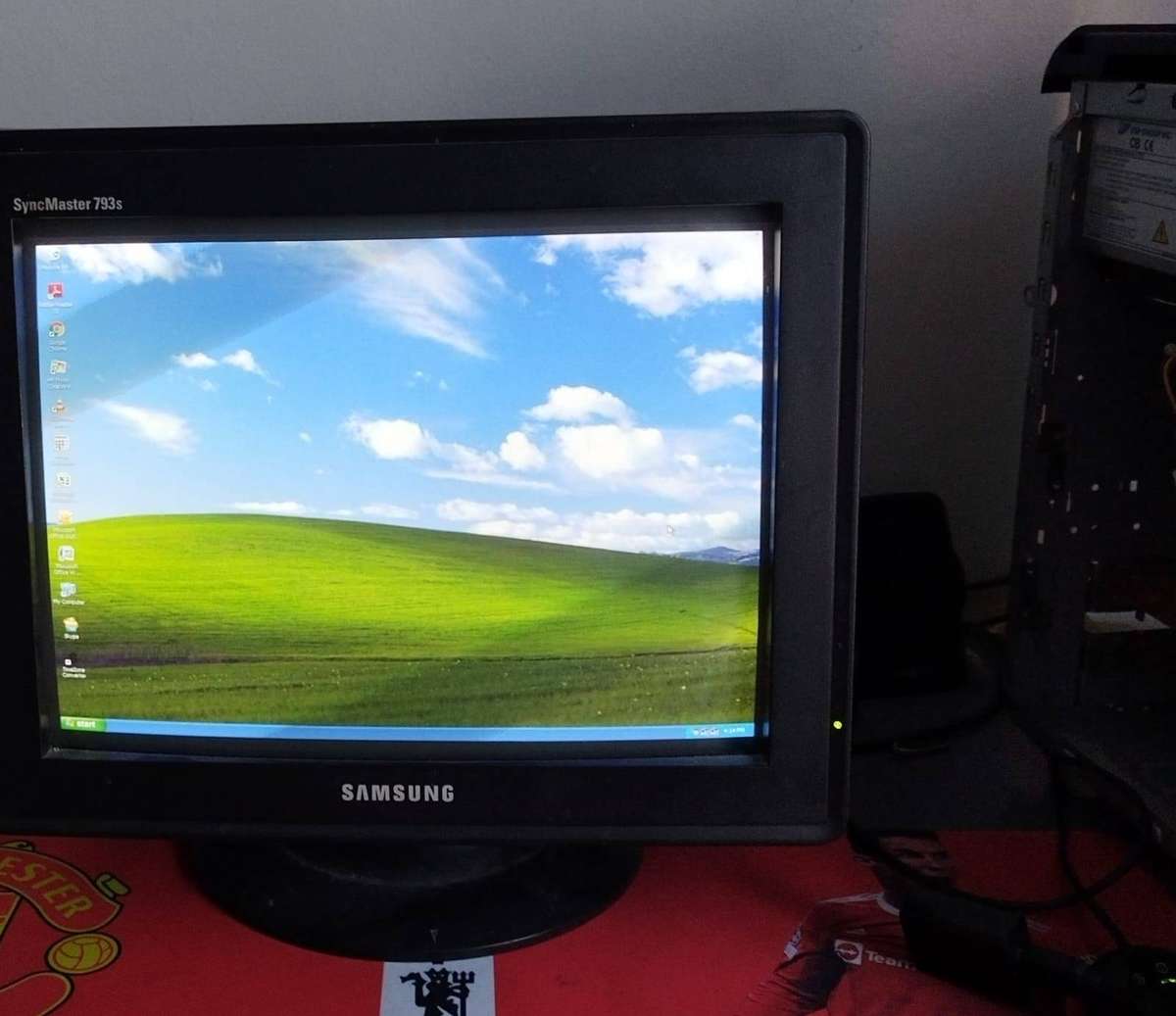 Windows XP Desktop Fully working