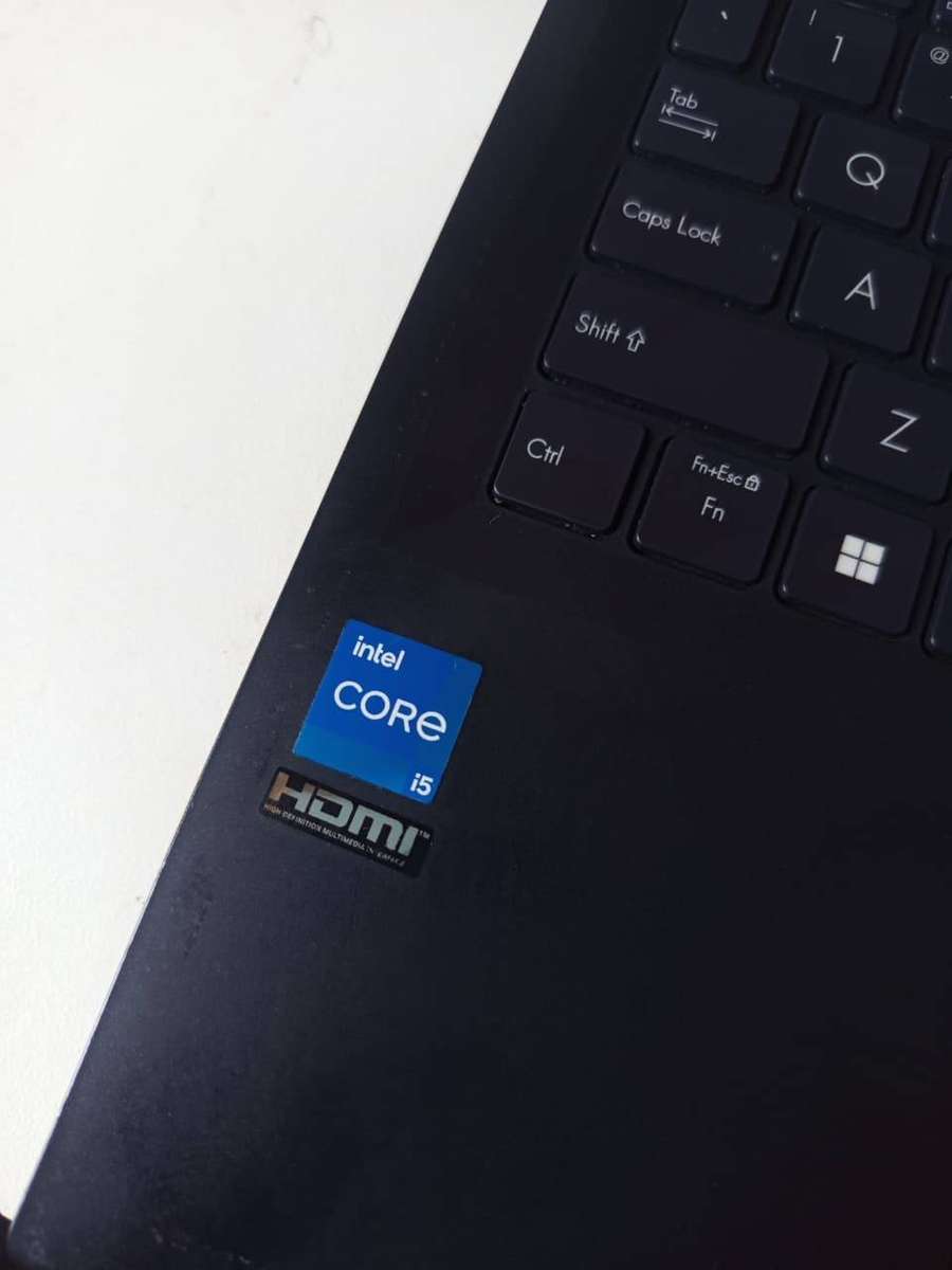 Asus Expertbook i5 12th gen