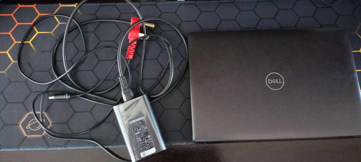 Dell Latitude 5400 Intel Core i5-8365U 14" FHD Display 8GB RAM 512GB NVME SSD Windows 11 Pro Laptop