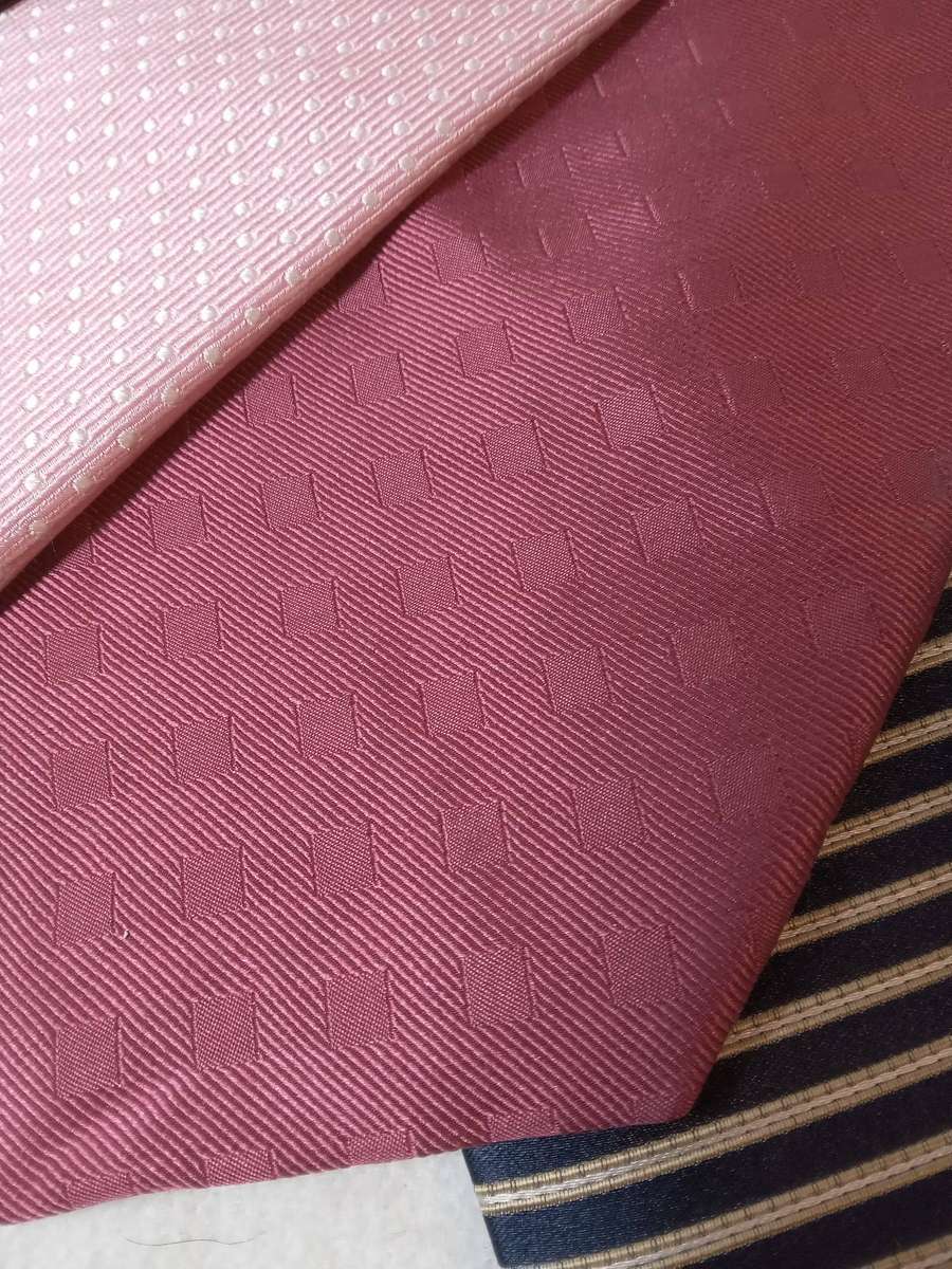 Lot of 5 Hawes and Curtis Pure Silk Men's Ties