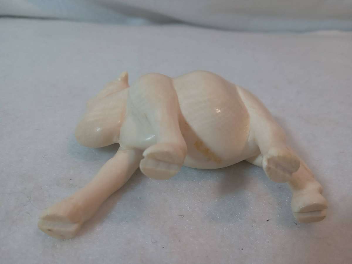 Vintage Hand Carved Oriental Camel