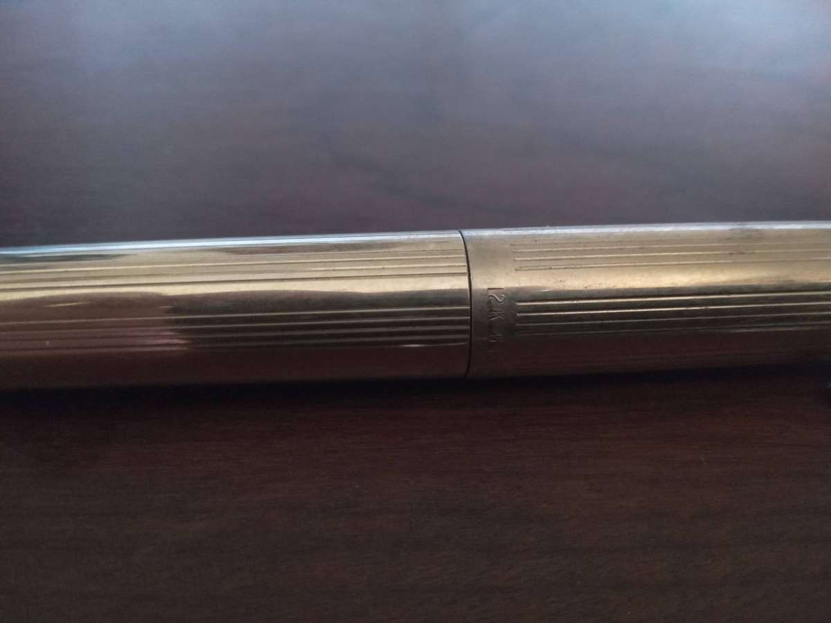 Vintage Sheafer Imperial 12k Gold Filled Fountain Pen with solid 14k Gold Nib