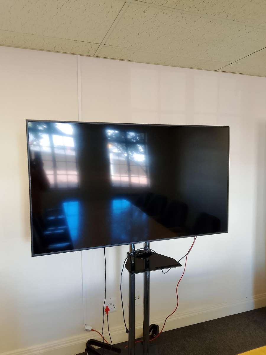 Samsung 65-Inch UHD Smart TV