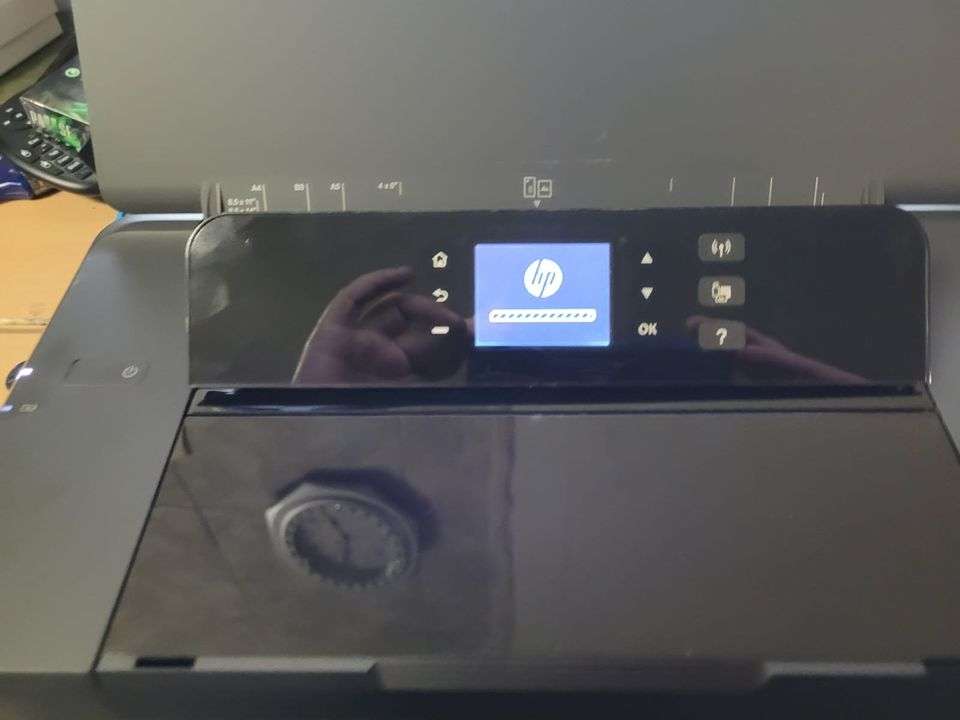 HP Officejet 202 Mobile Printer | Retail R8000 | Please Read