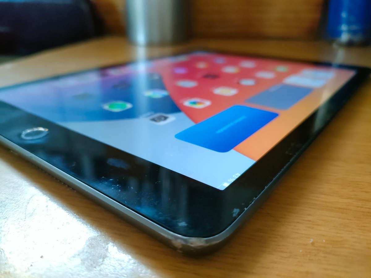 APPLE iPad 10.2-inch (8th Gen) Wi-Fi 32GB- A2270