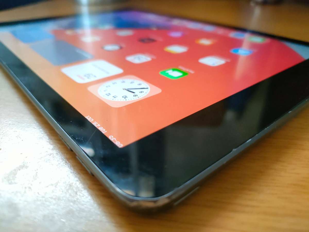 APPLE iPad 10.2-inch (8th Gen) Wi-Fi 32GB- A2270