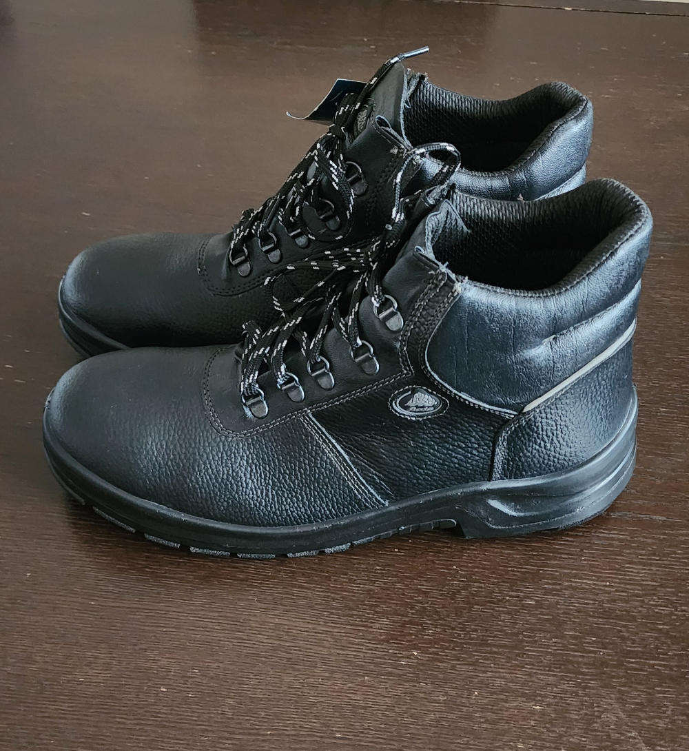 Bata Atlantic safety boots