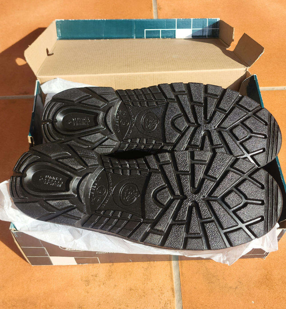 Bata Atlantic safety boots