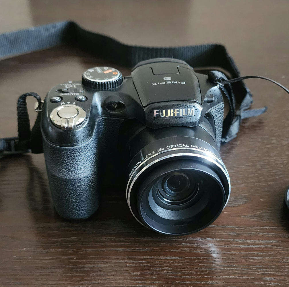 Fujifilm Finepix S2960