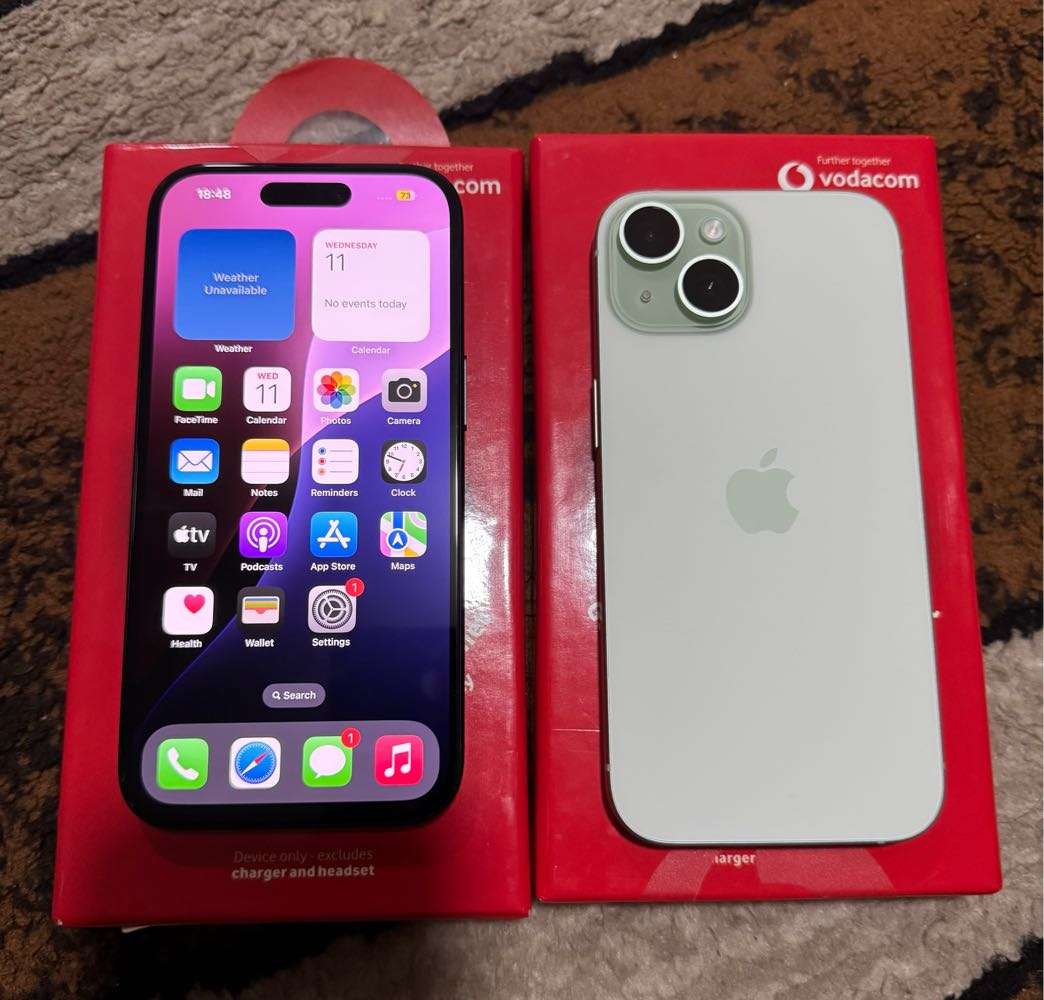 Iphone 15 256gb green n black color