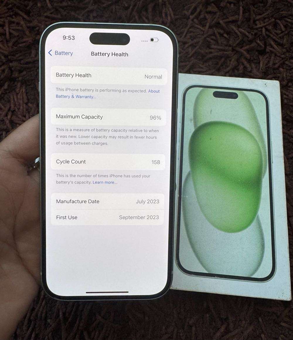 iPhone 15 128gb Green color