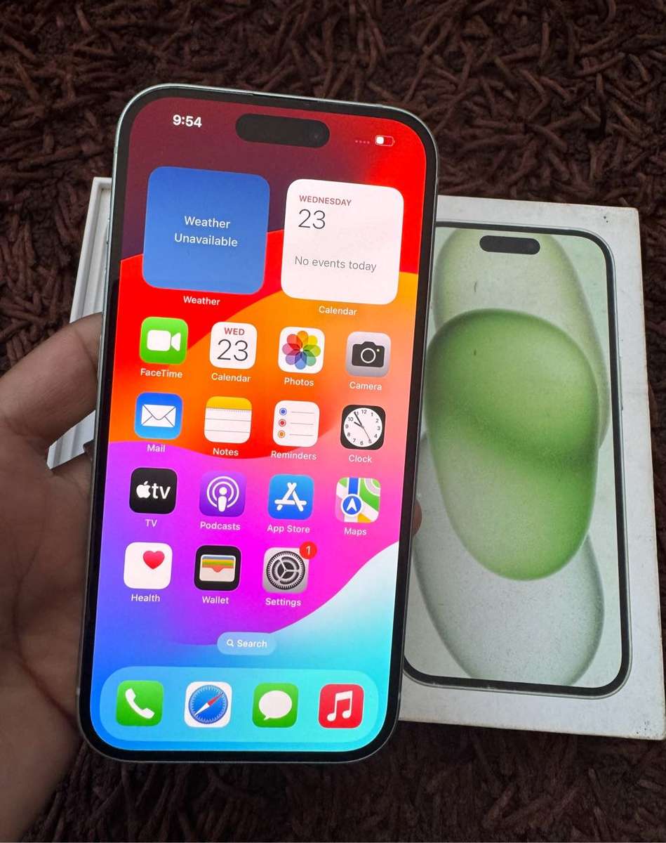 iPhone 15 128gb Green color