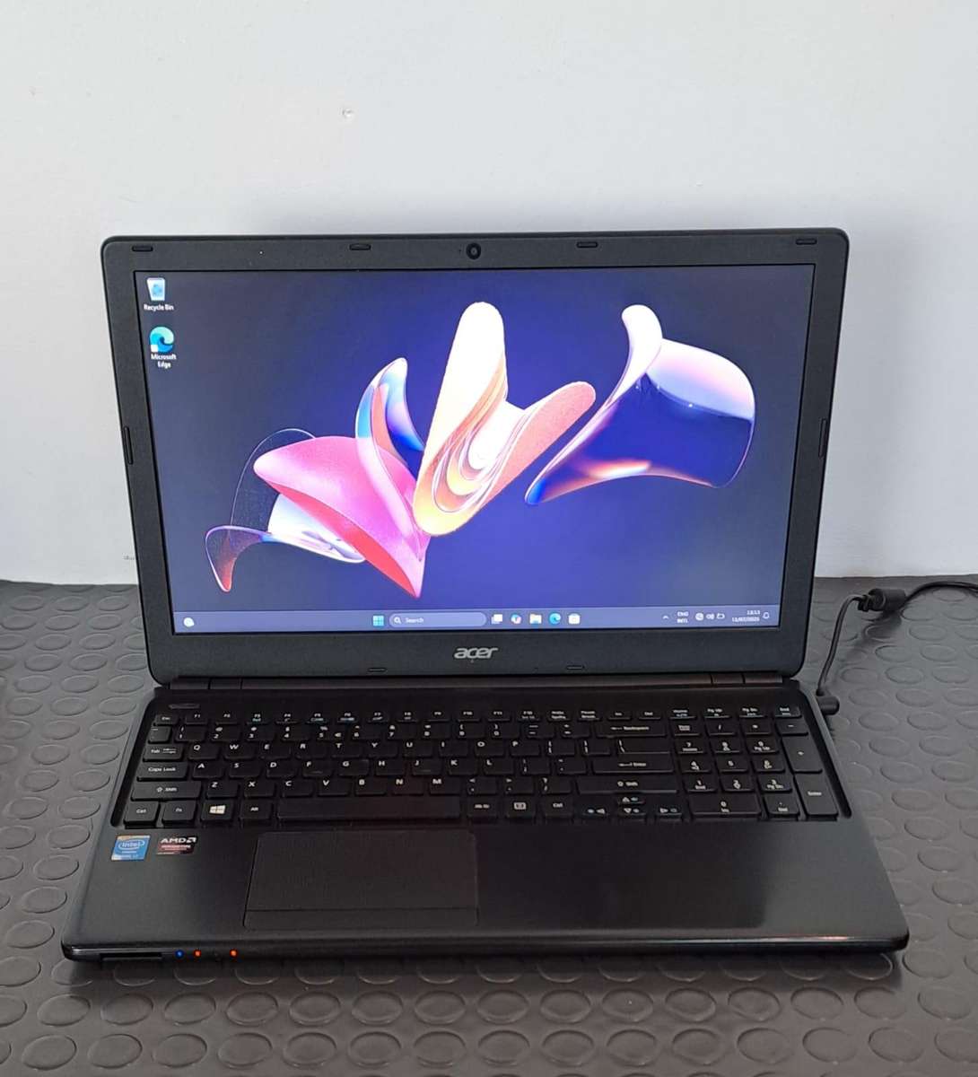 Acer i7 Laptop AUCTION SPECIAL NOW ON