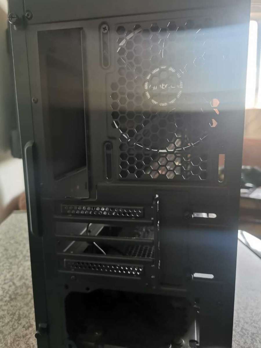 Gaming pc case/chasis *READ DESCRIPTION*