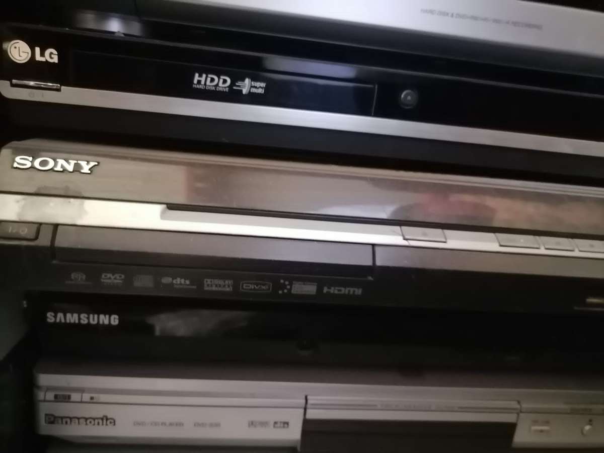 Russound Amplifier, dvd hdd and CD players