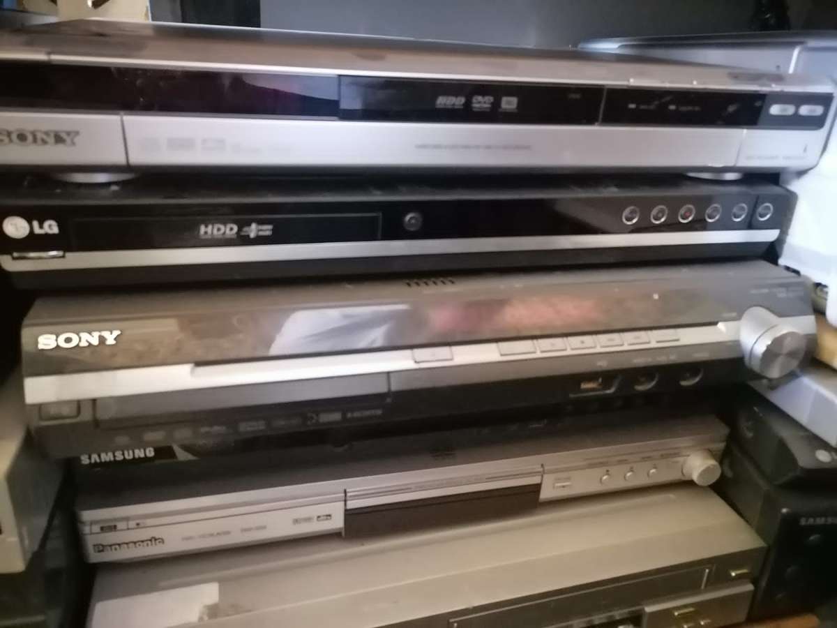 Russound Amplifier, dvd hdd and CD players