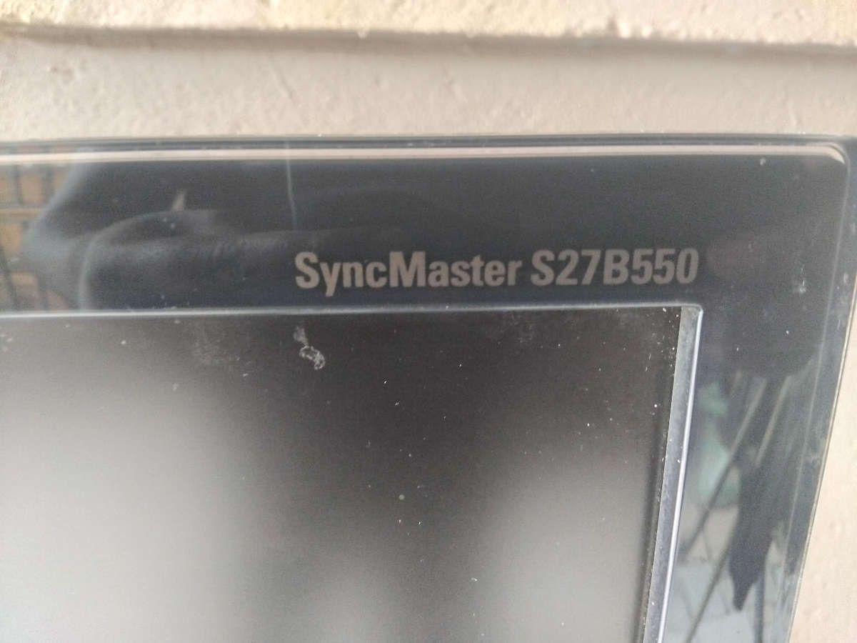 Samsung 27 inch monitor