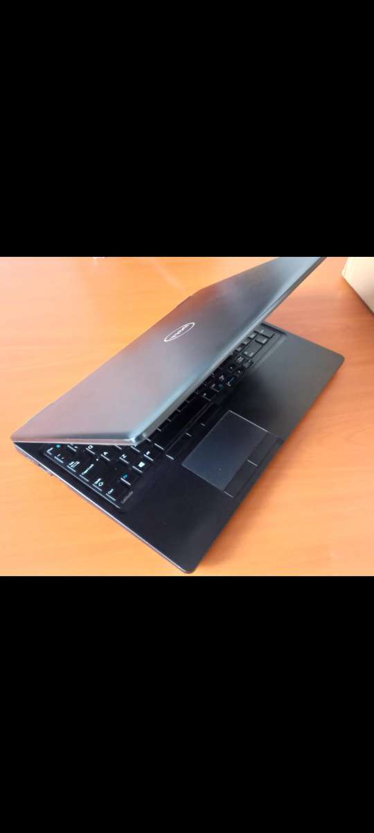 Dell latitude 5580 core i7 7th generation