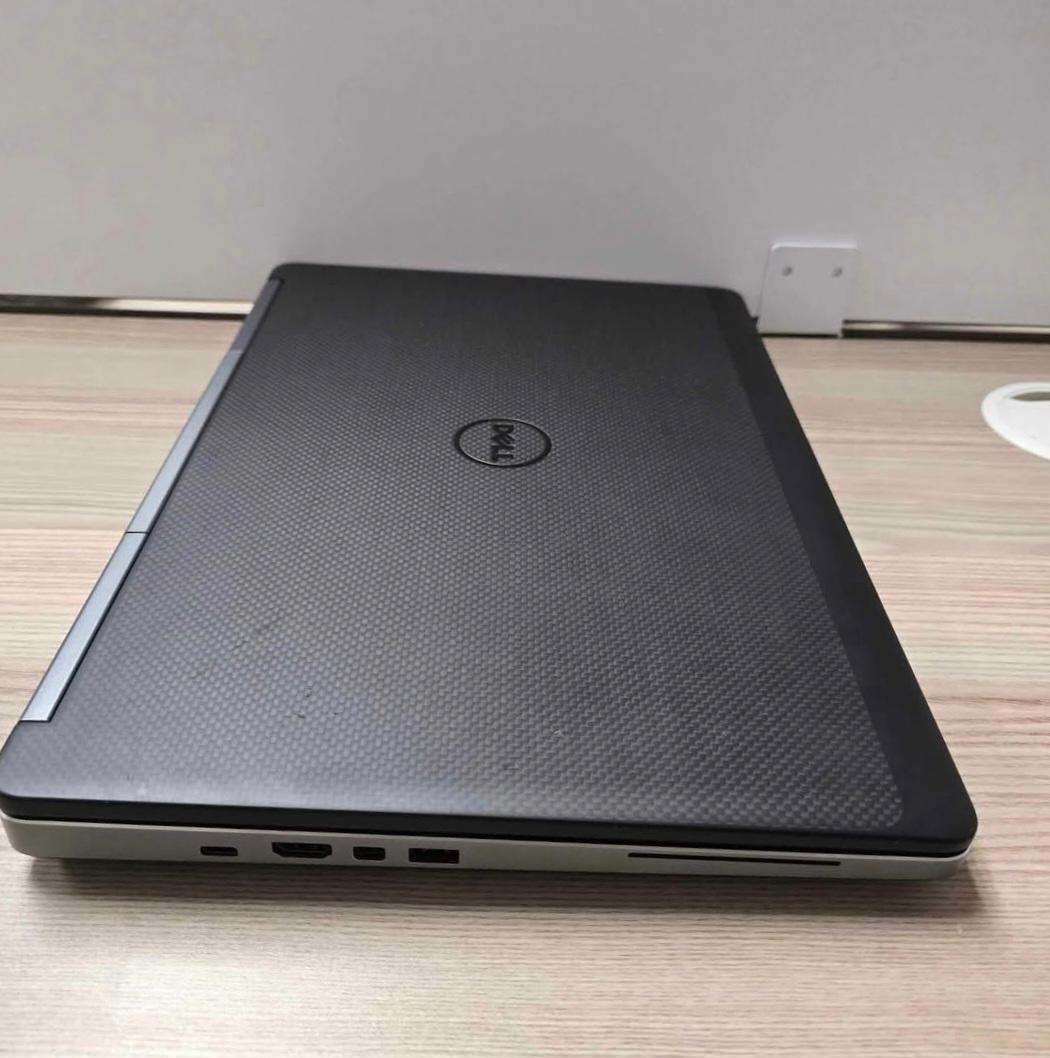 Powerful Dell Precision 7530 Core i7, 16GB RAM, 512GB NVMe SSD Nvidia Quadro 4GB GDDR5 GPU Window 11