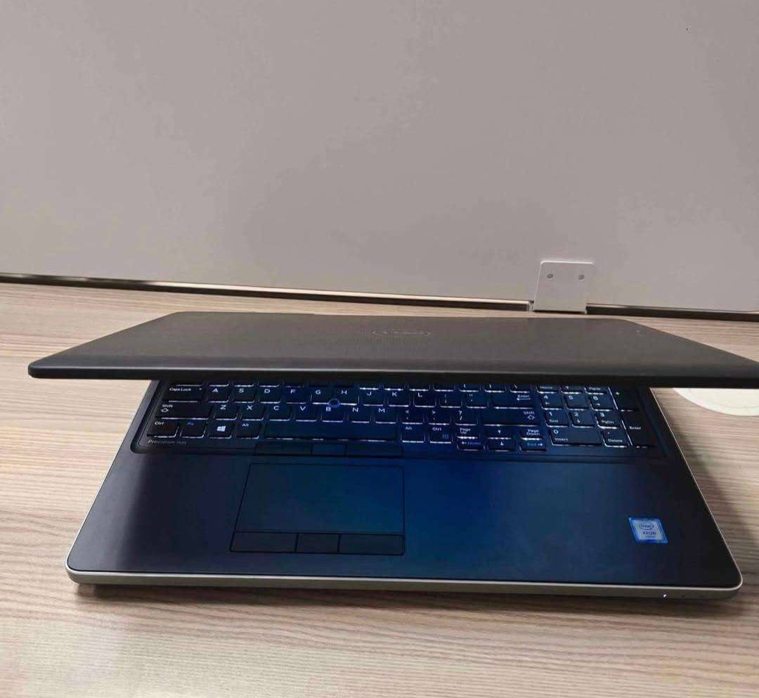 Powerful Dell Precision 7530 Core i7, 16GB RAM, 512GB NVMe SSD Nvidia Quadro 4GB GDDR5 GPU Window 11