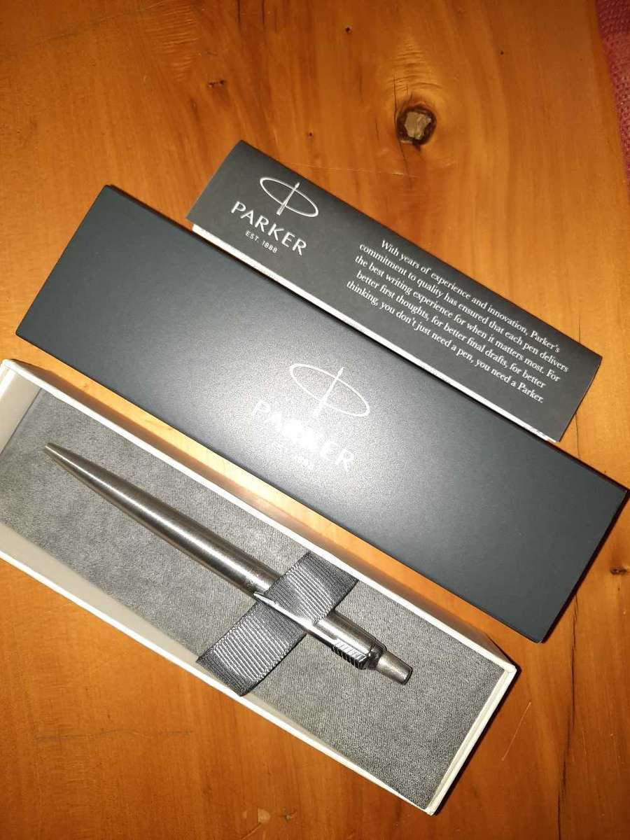 Pen PARKER Jotter monochrome black ballpoint.