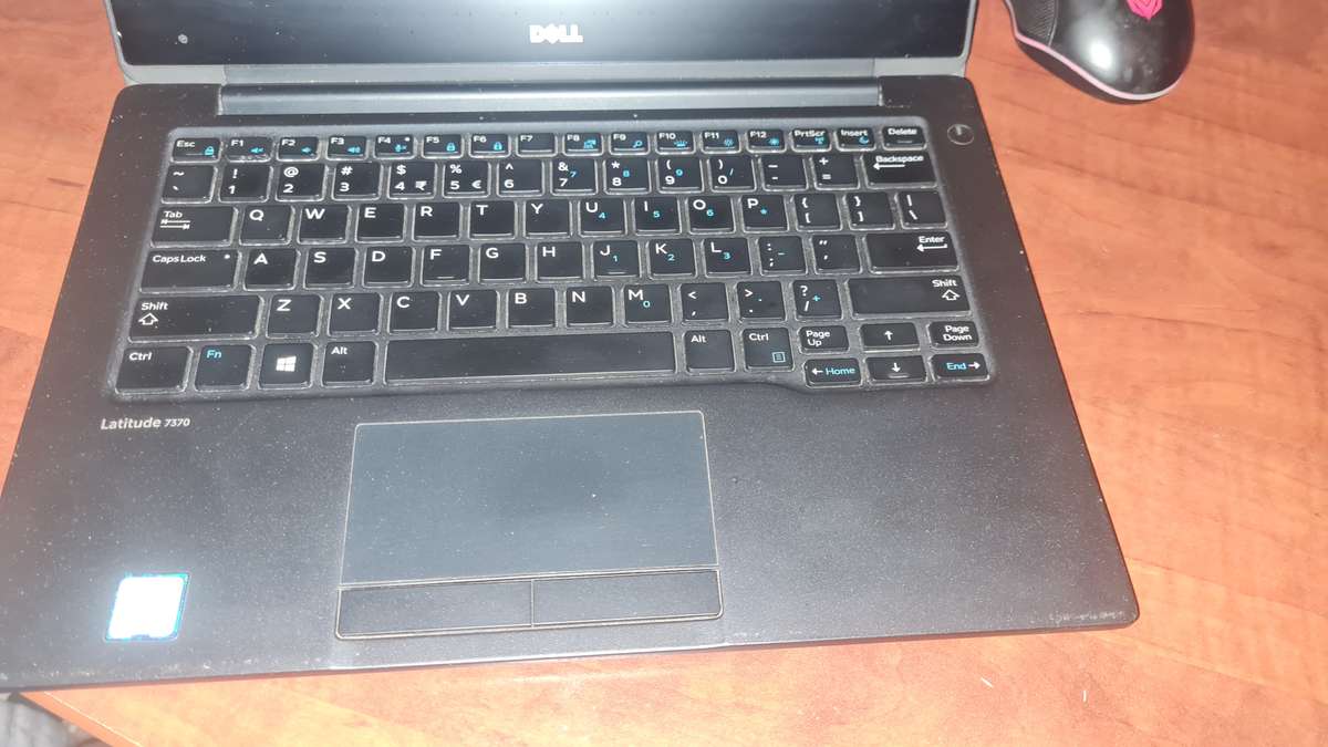 DELL LATITUDE 7370 m7 Touchscreen Notebook