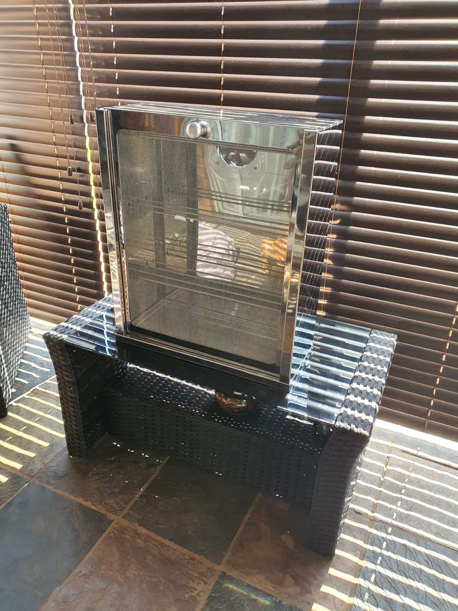 Biltong dehydration cabinet