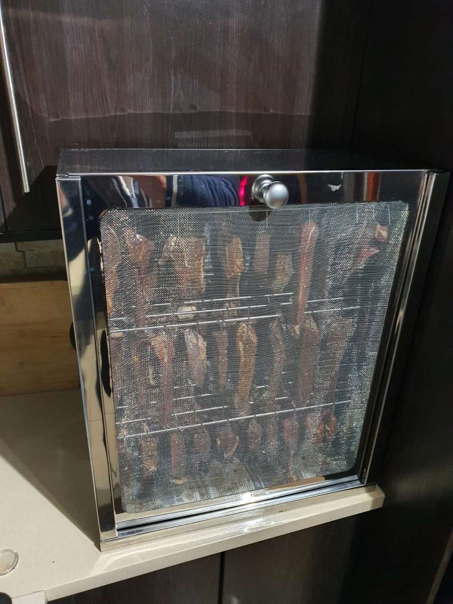 Biltong dehydration cabinet