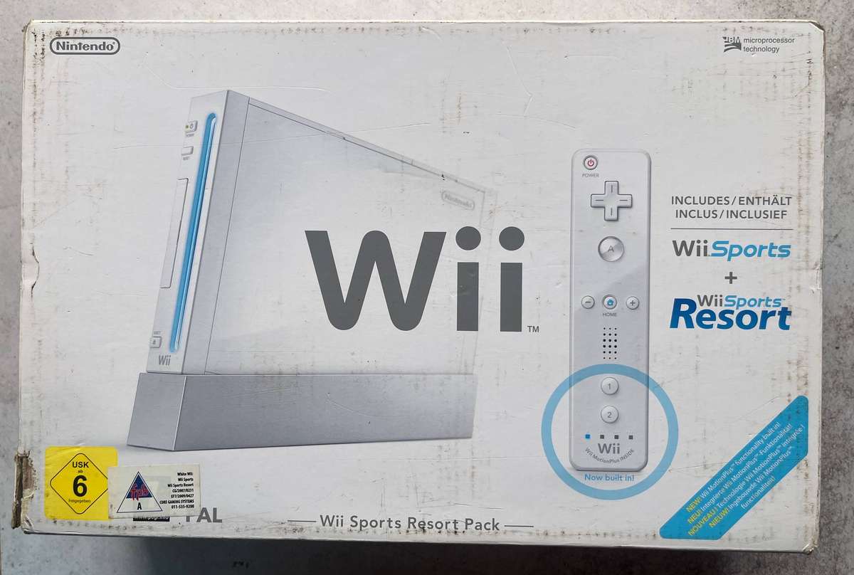 Nintendo Wii Console + Wii Sports Resort  White