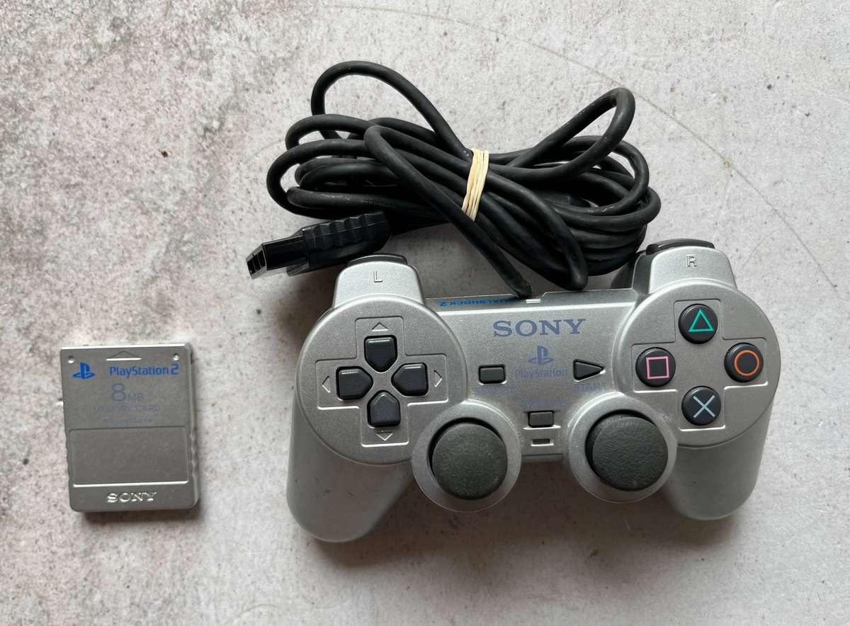 Sony PS2 Fat Silver Console + OEM Carry Bag + 5 Games  Bundle