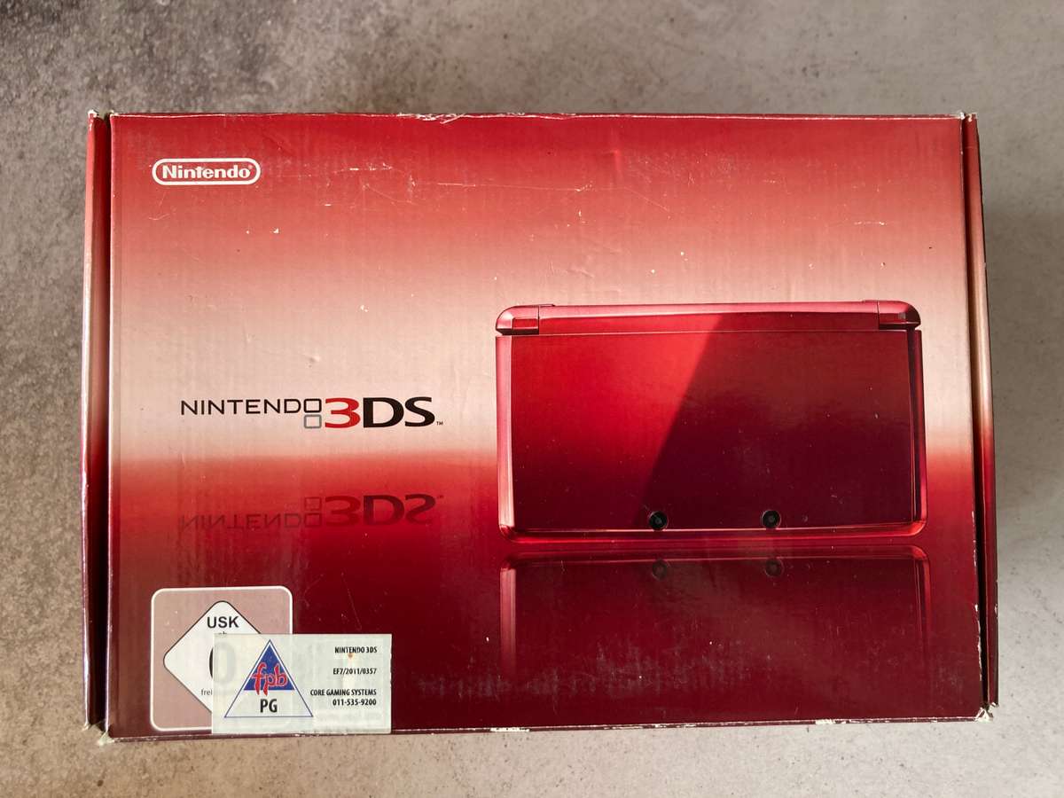 Nintendo 3Ds Handheld Console - Flame Red - Great Condition - In Box + 2 Games