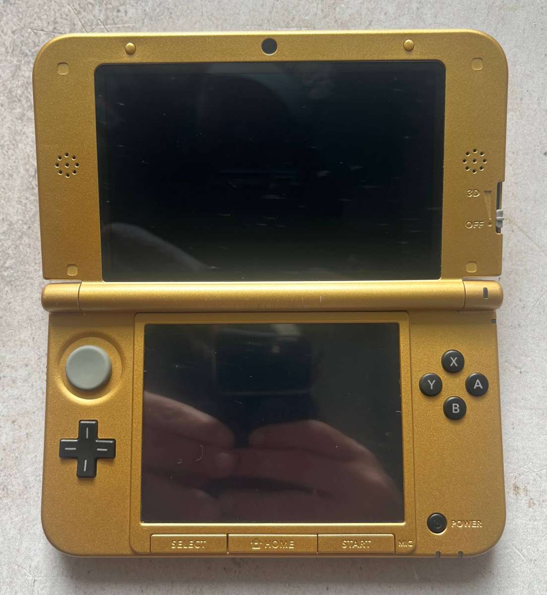 Nintendo 3DS XL Zelda Edition  Gold  Modded  Console + Charger