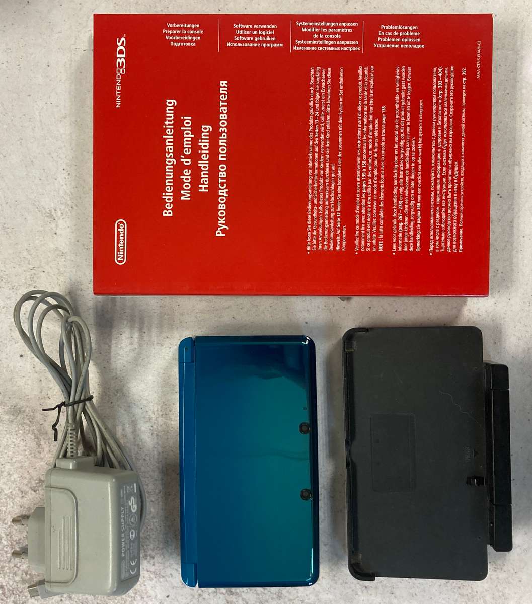 Nintendo 3Ds Handheld Console - Aqua Blue - In Original Box