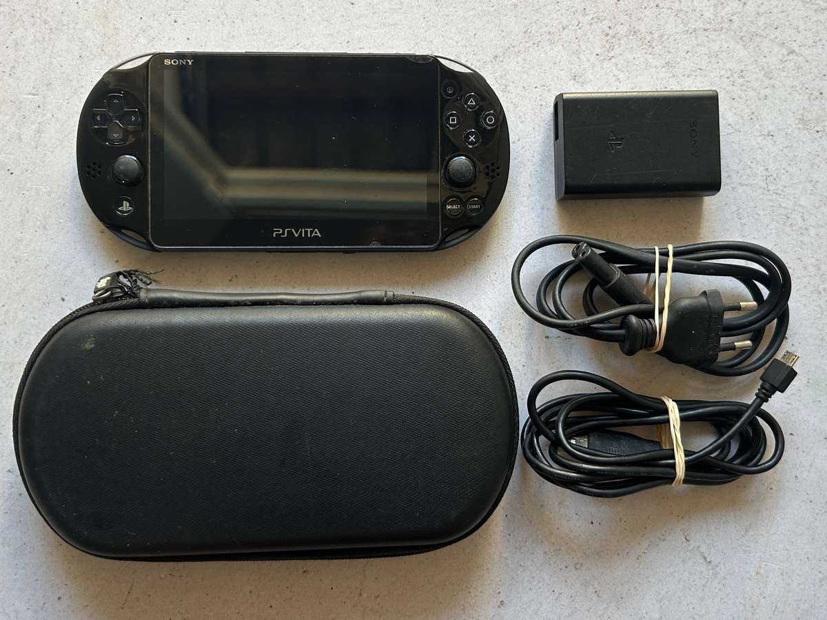 PS Vita (Boxed) + Case