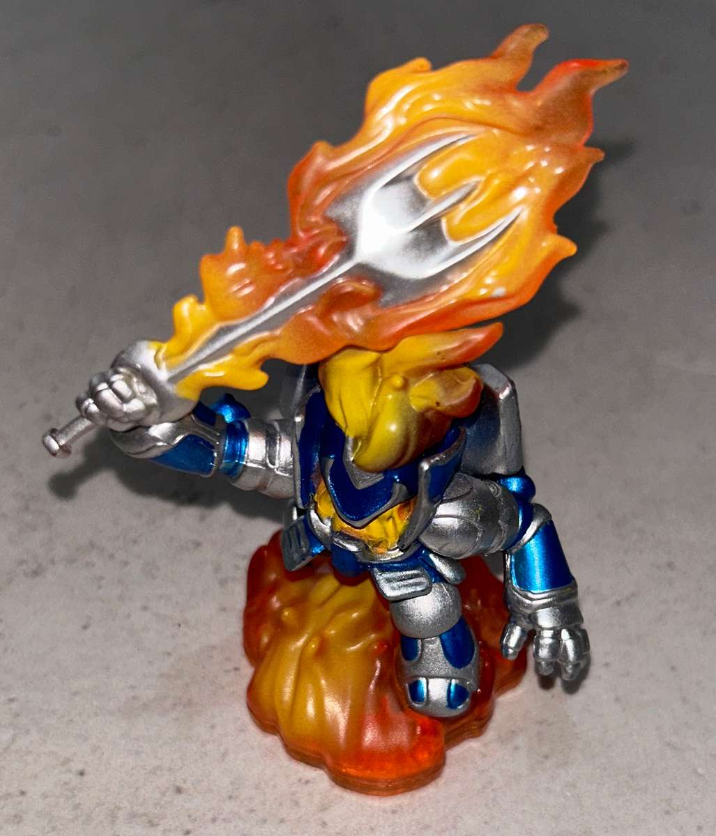 Ignitor - Skylanders Giants