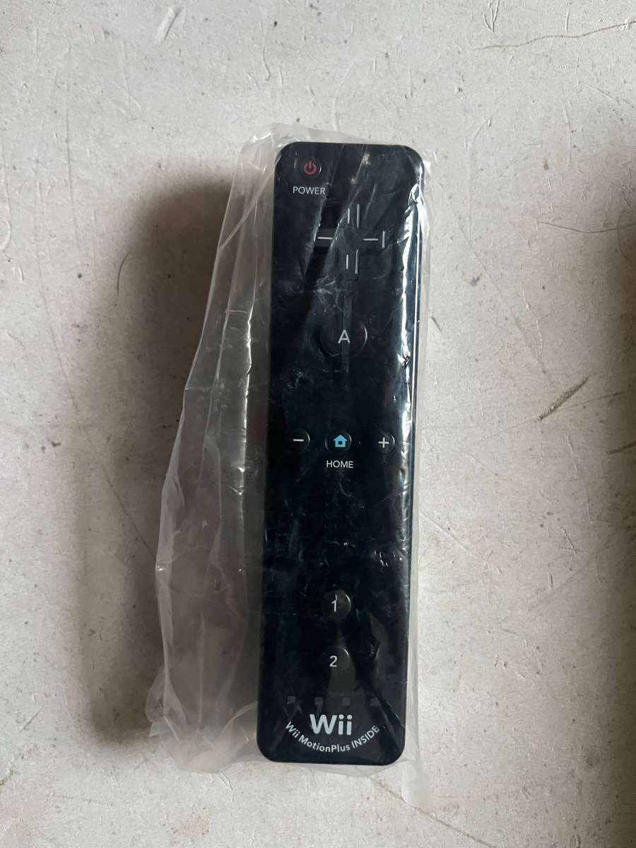 Nintendo Wii Console  Wii Sports Resort Pack (Black)  CIB  Good Condition