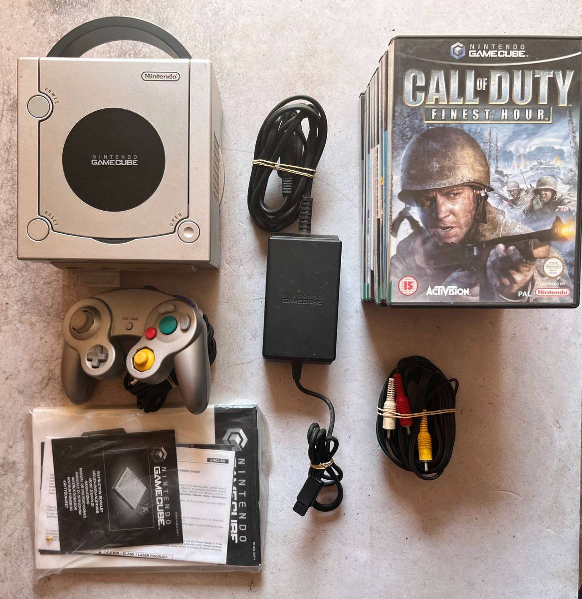 Nintendo GameCube Console Bundle + 10 Games & Memory Card  Great Condition